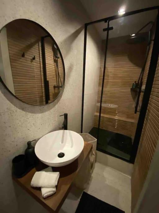 85, Apartment *